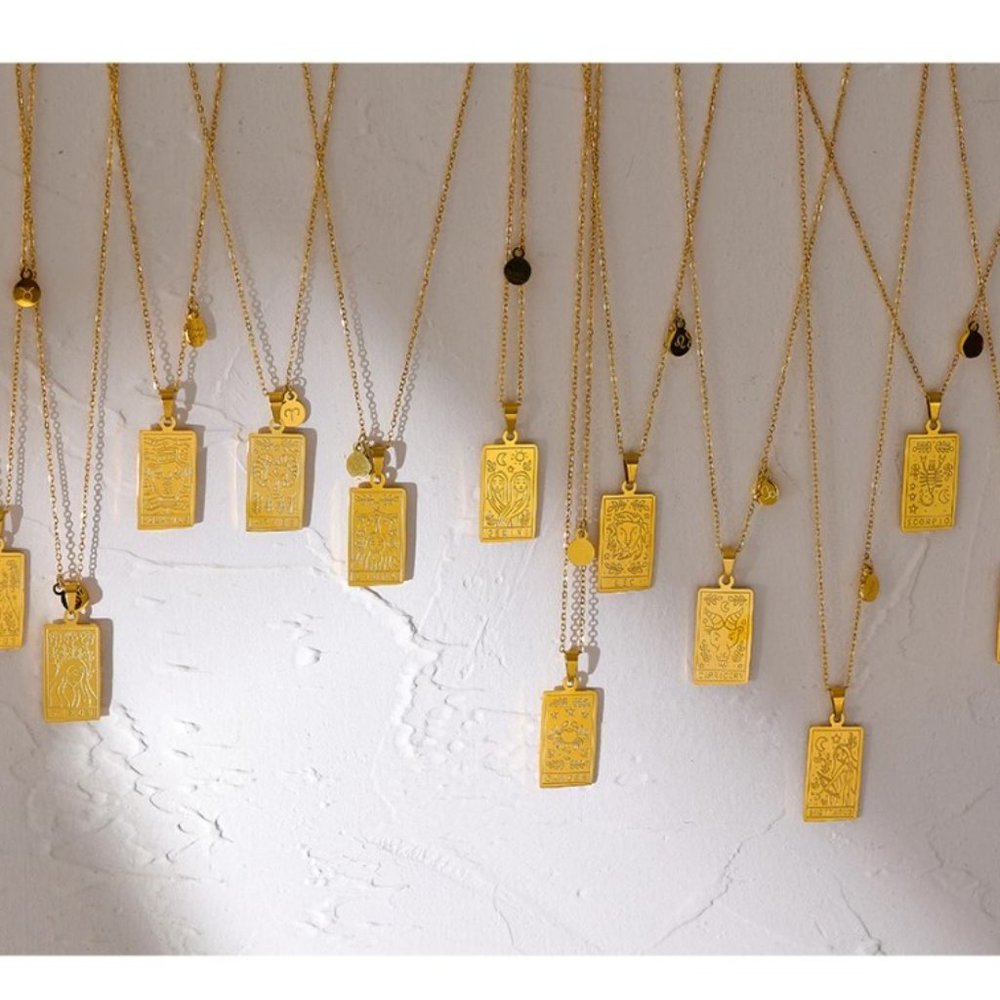 SALE!! 18K Gold Plated Zodiac Capricorn Sign Tarot Card Square Pendant Necklace - Picture 6 of 6